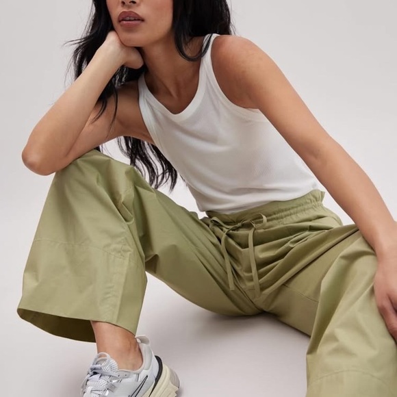 Richer Poorer Women's Weekend Poplin Pant - NWOT - Picture 4 of 7